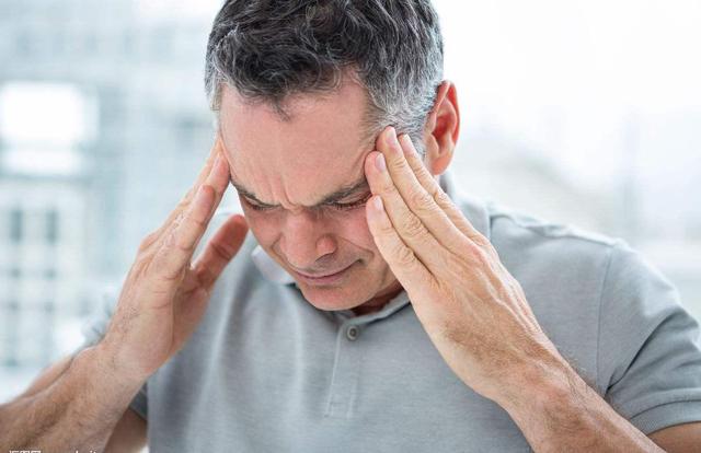 社恐的人上台演讲怎么克服紧张,上台演讲不紧张的诀窍文字图片