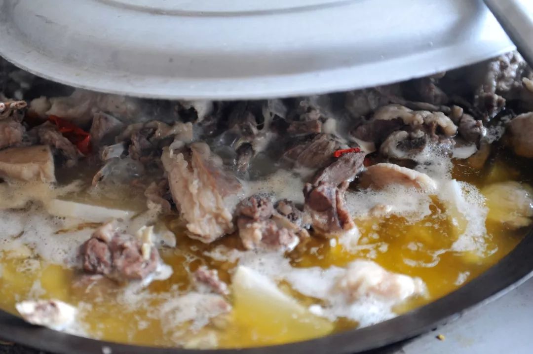 内蒙羊肉与盐池滩羊肉,新疆羊肉和盐池滩羊肉