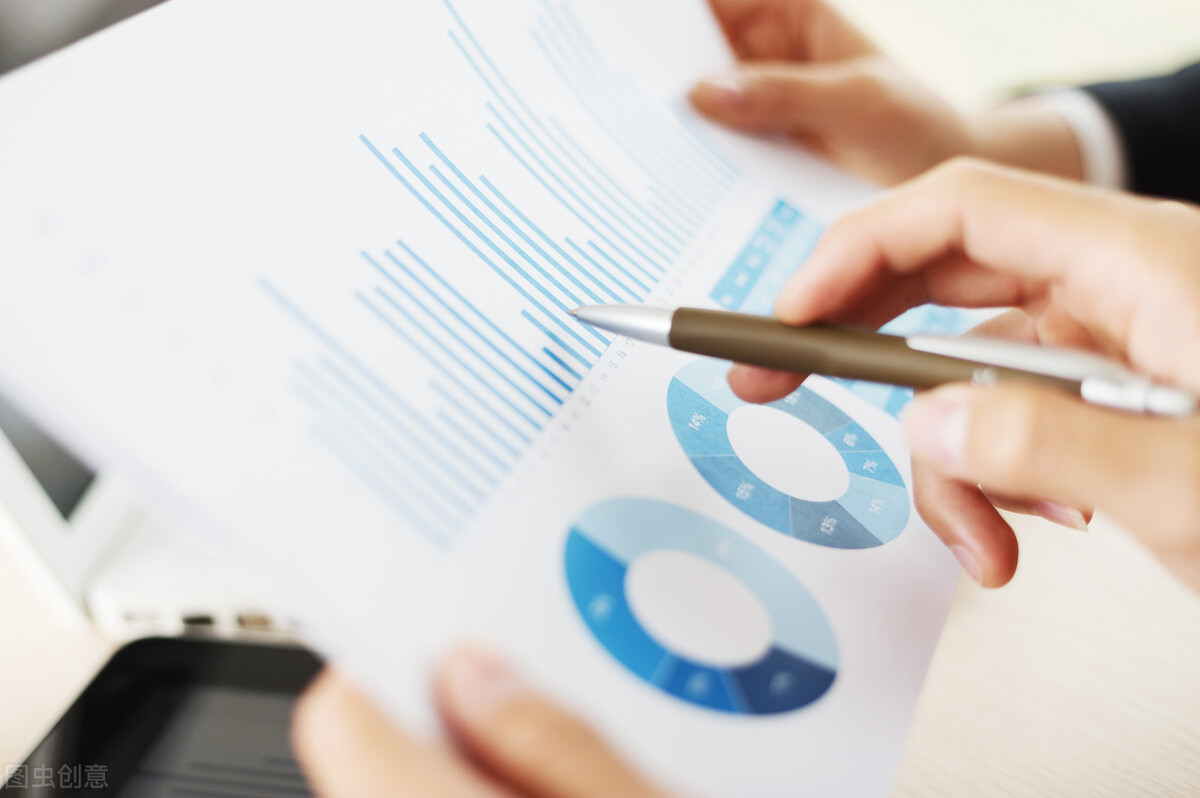 怎么整治说坏话的同事,如何面对同事造谣