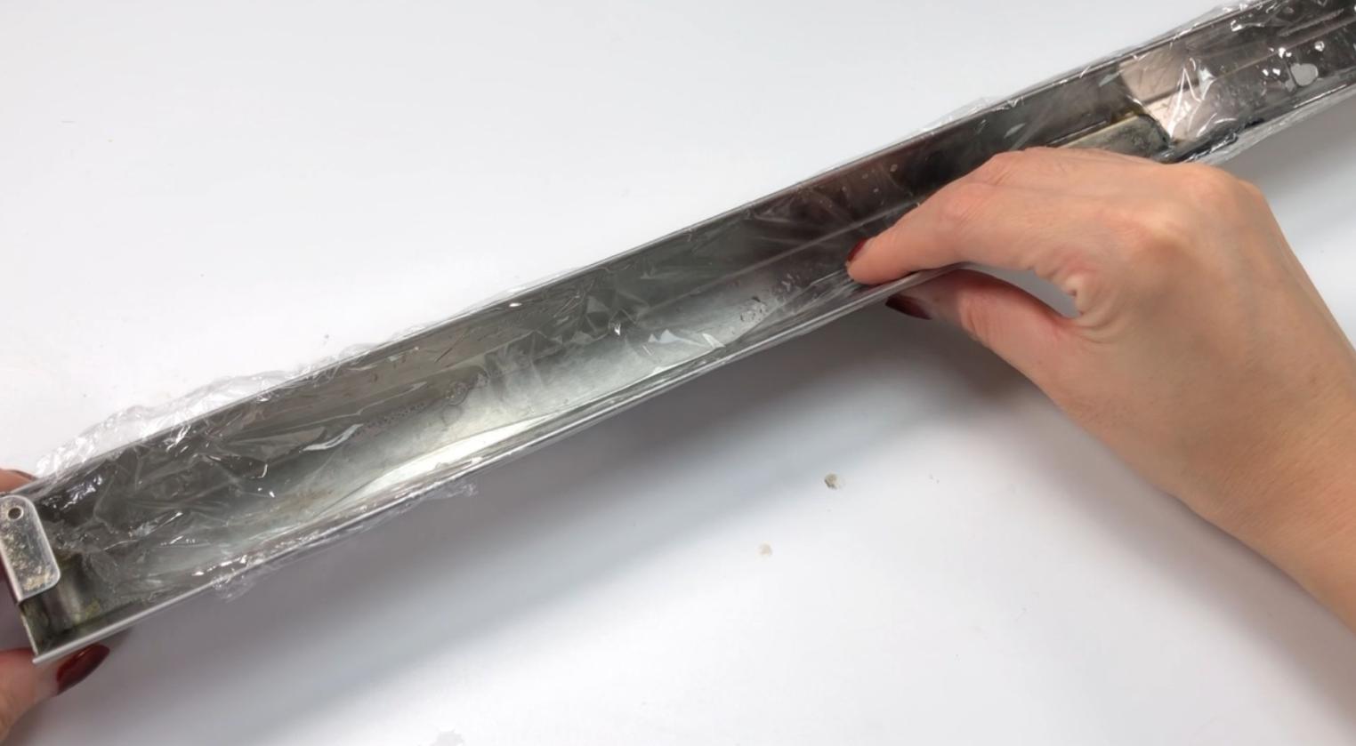 侧吸式油烟机油盒怎么清理,厨房油烟机油太厚用啥能清理干净