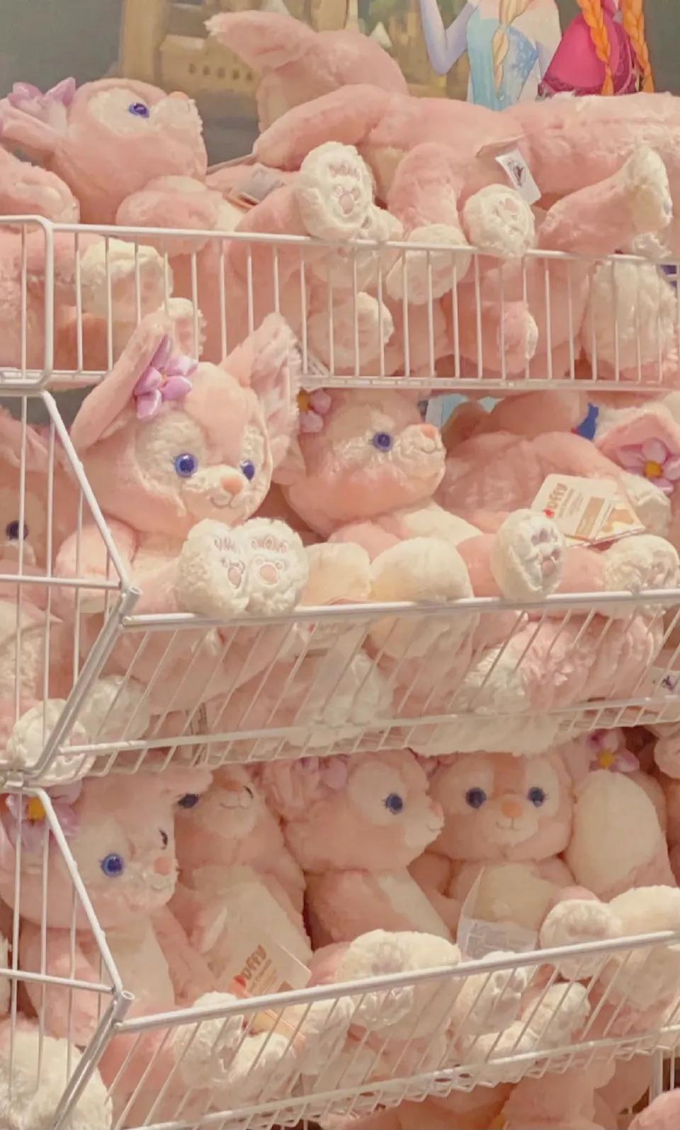 ​“玲娜贝儿”爆火，没有故事的IP照样能掏空你的钱包