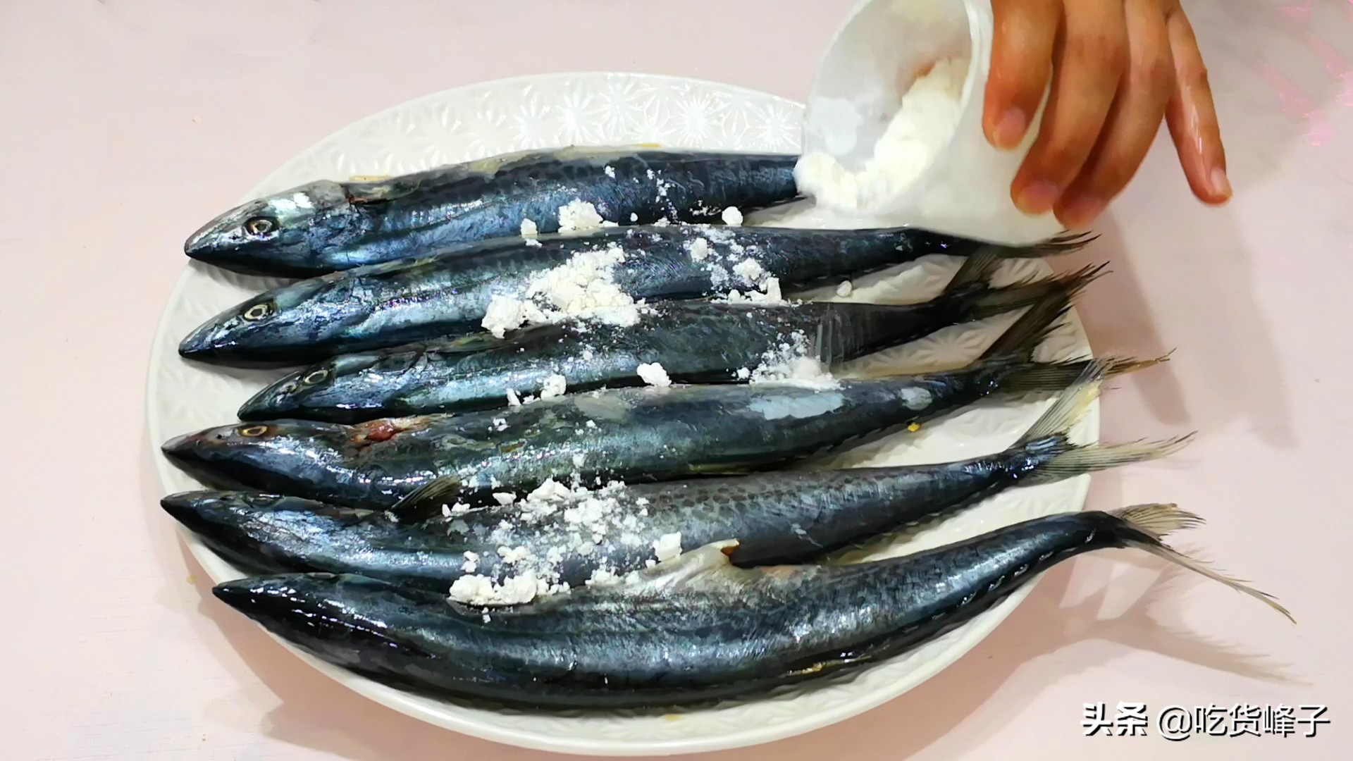 清炖鱼炖前怎么过水,炖鱼放凉水再炖几分钟