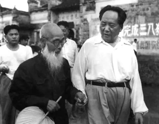 毛宇居请毛*东泽**为韶山小学题名，主席表示：叫韶山学校吧，好扩建