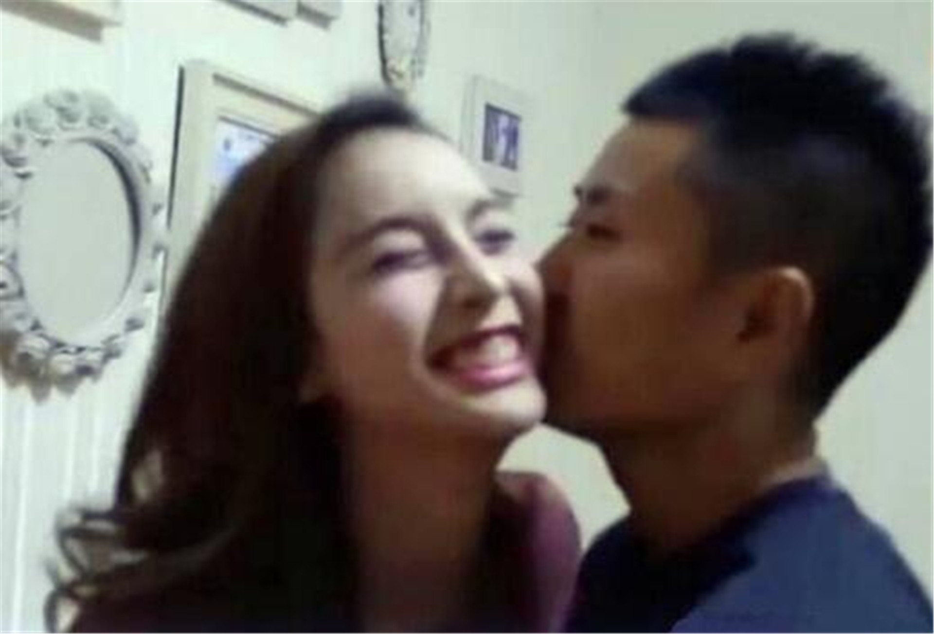 泰国最美人妖皇后拒绝富豪,泰国皇后被中国人娶