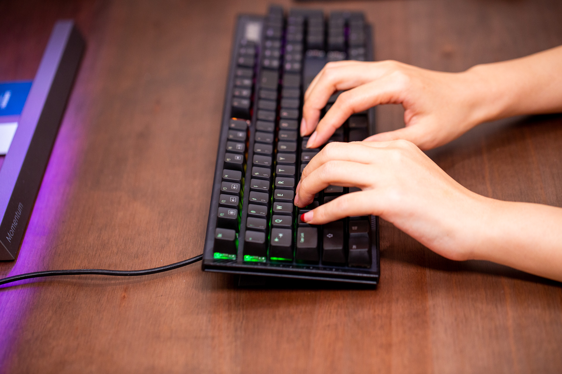 技嘉k1键盘如何,技嘉AORUS键盘