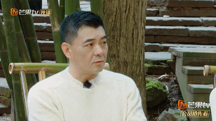 秀恩爱热搜,秀恩爱被秀哭