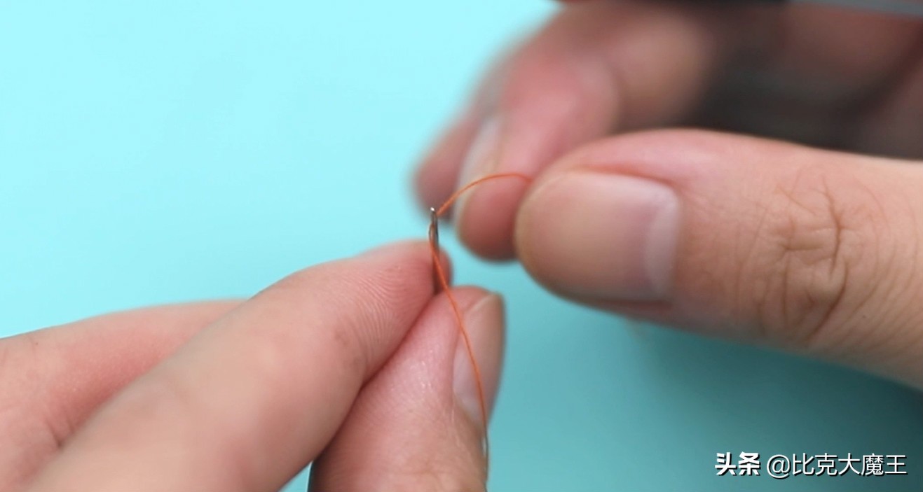 穿针不用拔线,一个小妙招教你快速穿针方便实用