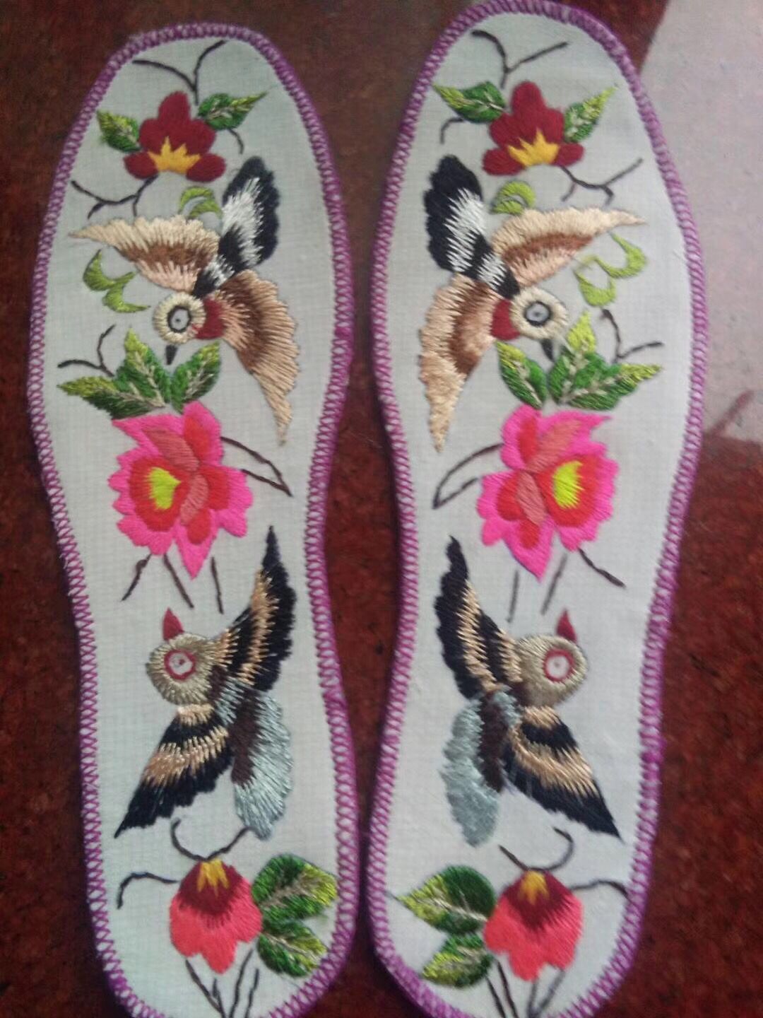 指尖上的艺术——纳鞋垫