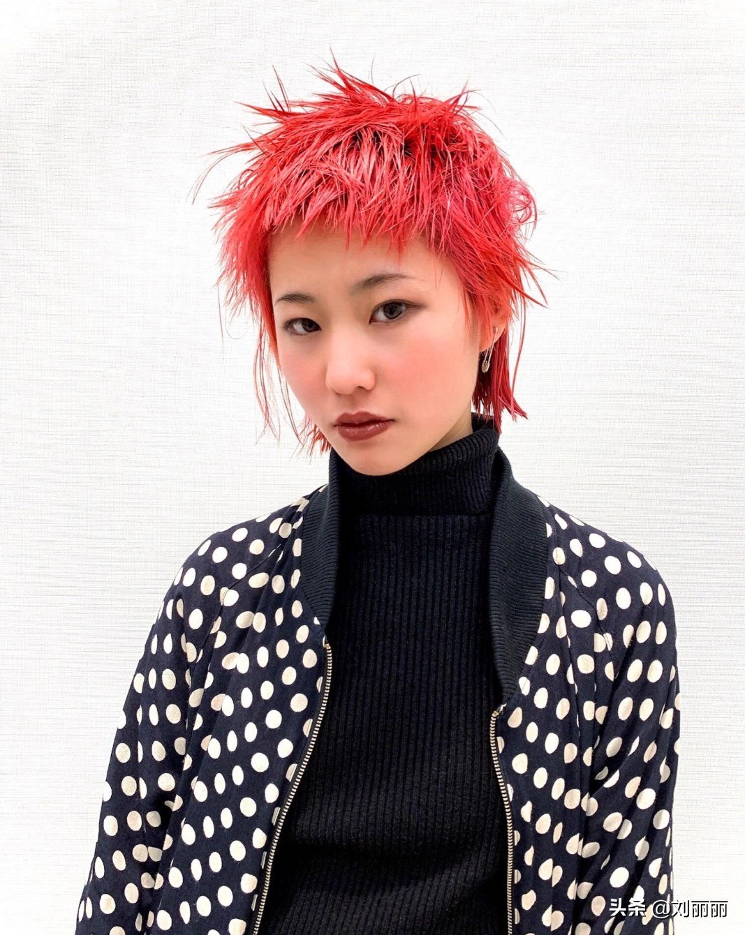 根据脸型跟你设计出更减龄的发型,看一遍就会的发型简单时尚又优雅