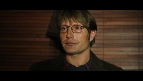 男子遭围殴毒打,男子多次被殴打