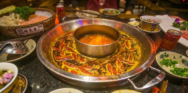 冒菜火锅麻辣烫钵钵鸡有什么区别,钵钵鸡串串麻辣烫区别