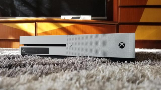 家庭游戏机用什么牌子好之微软XboxOneS游戏机试
