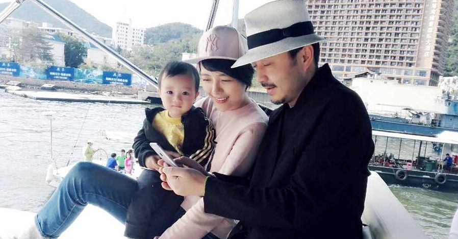 爸爸姓吴妈妈姓杨女儿取名怎么取,爸爸姓凌妈妈姓何起名