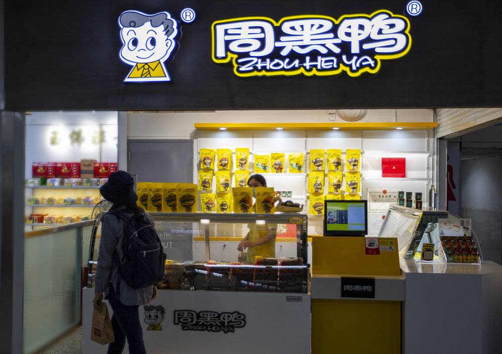 没有一只小龙虾能活着度过夏天,夏天的小龙虾是怎么活的