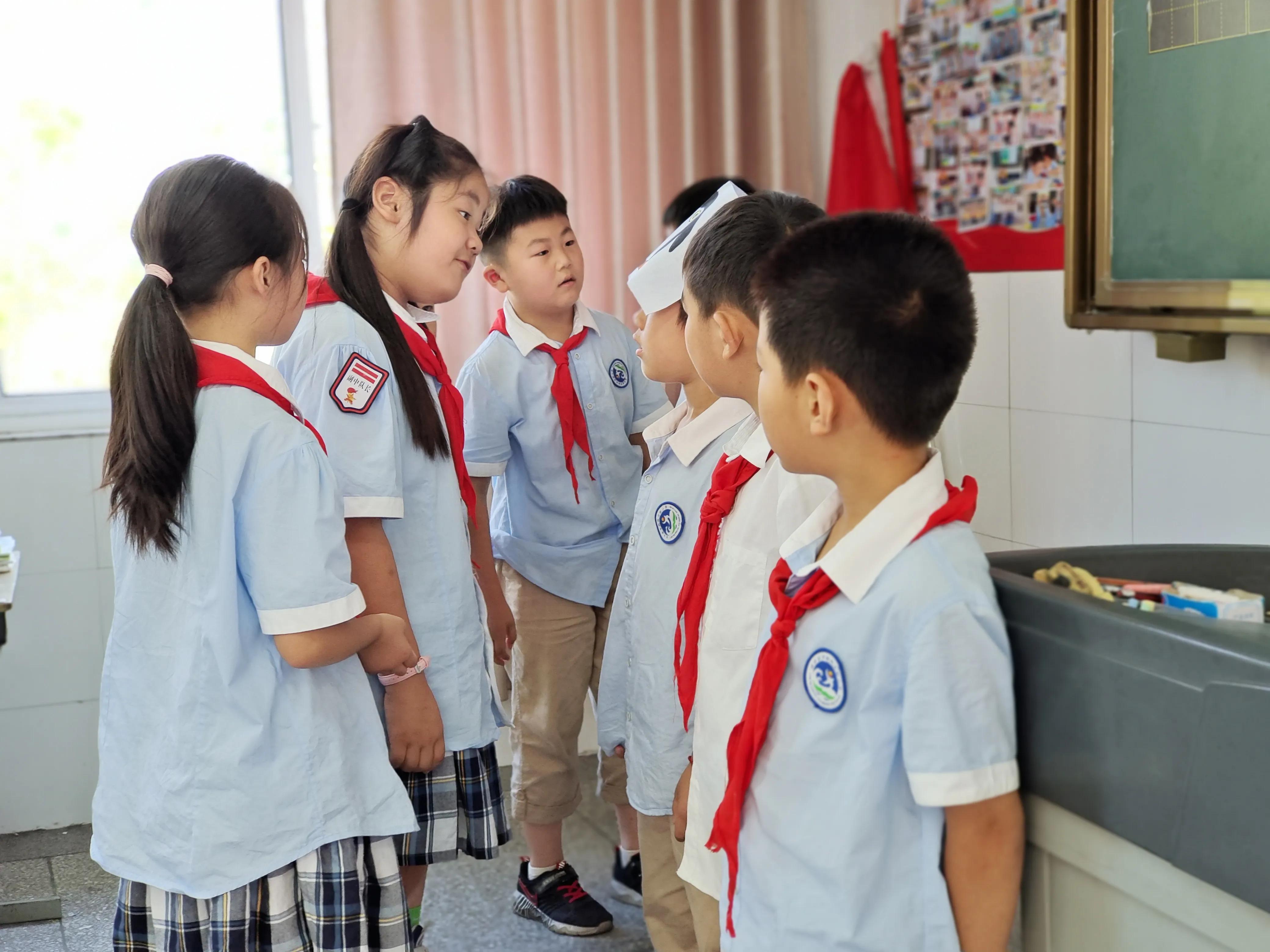 六年级班务日志记录内容每天,六年级听课笔记记录