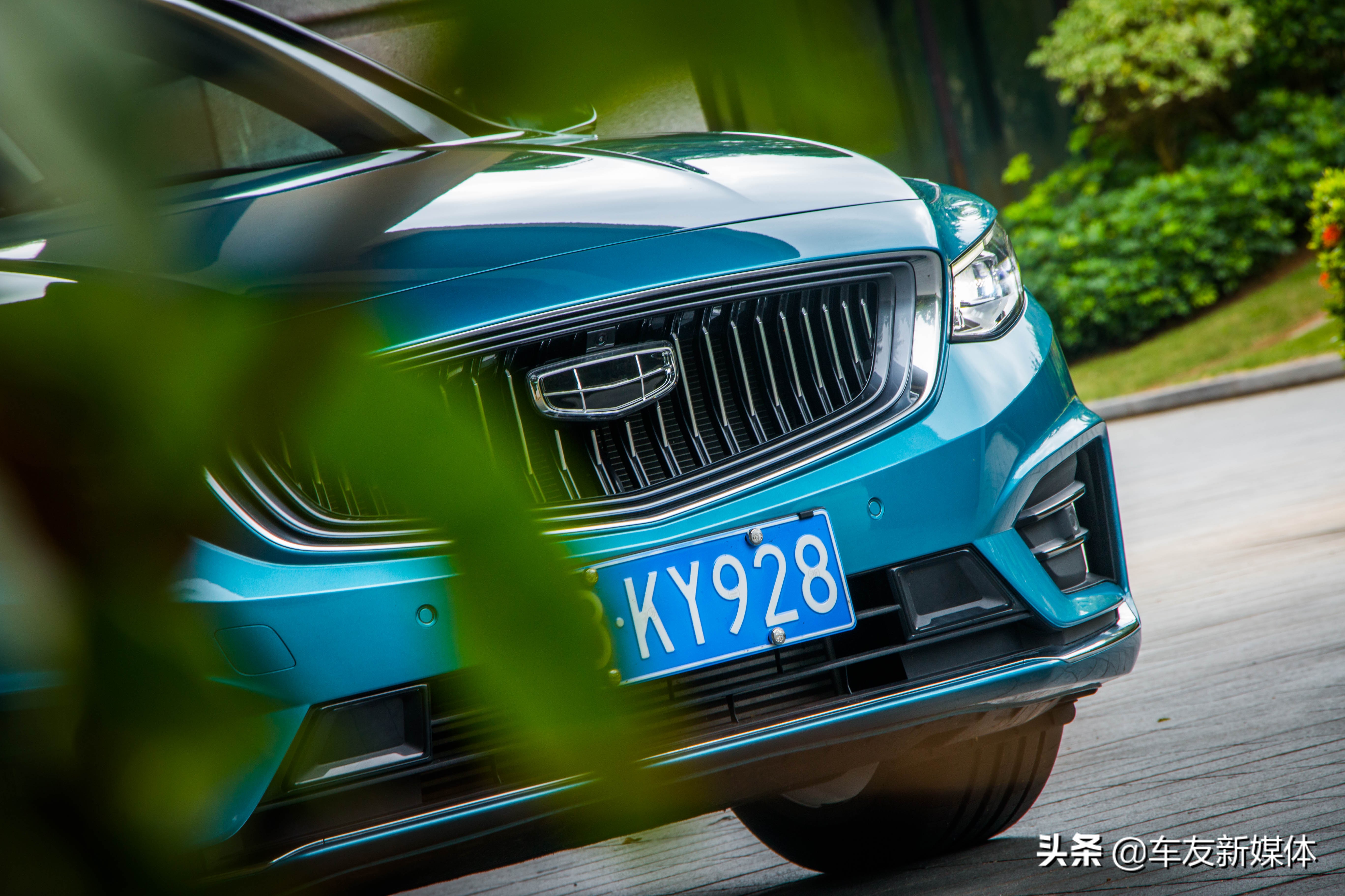 吉利星瑞时空皓月试驾第一视角,颜值才华全都要深度试驾吉利星锐