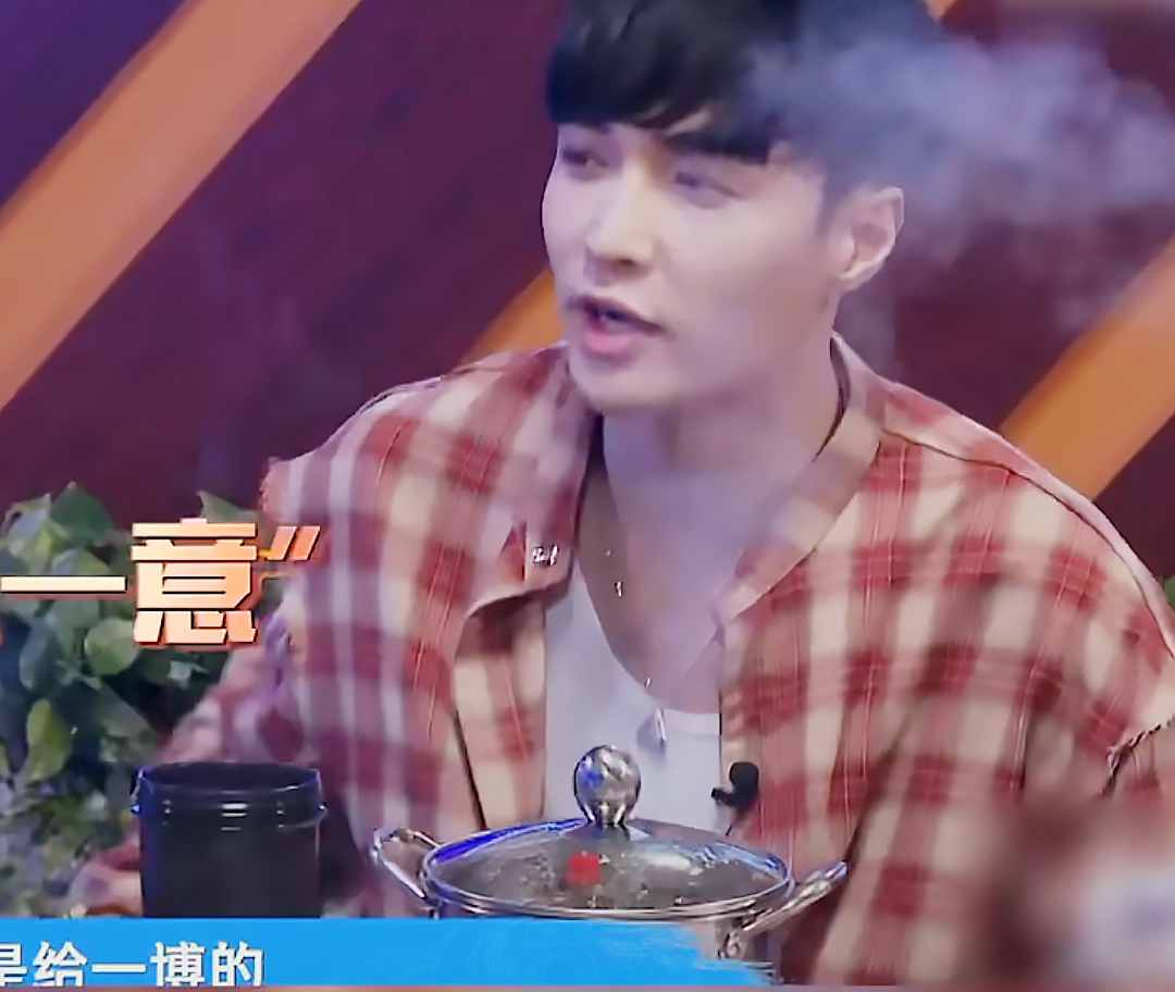 张艺兴现场一打二,张艺兴打歌全部视频