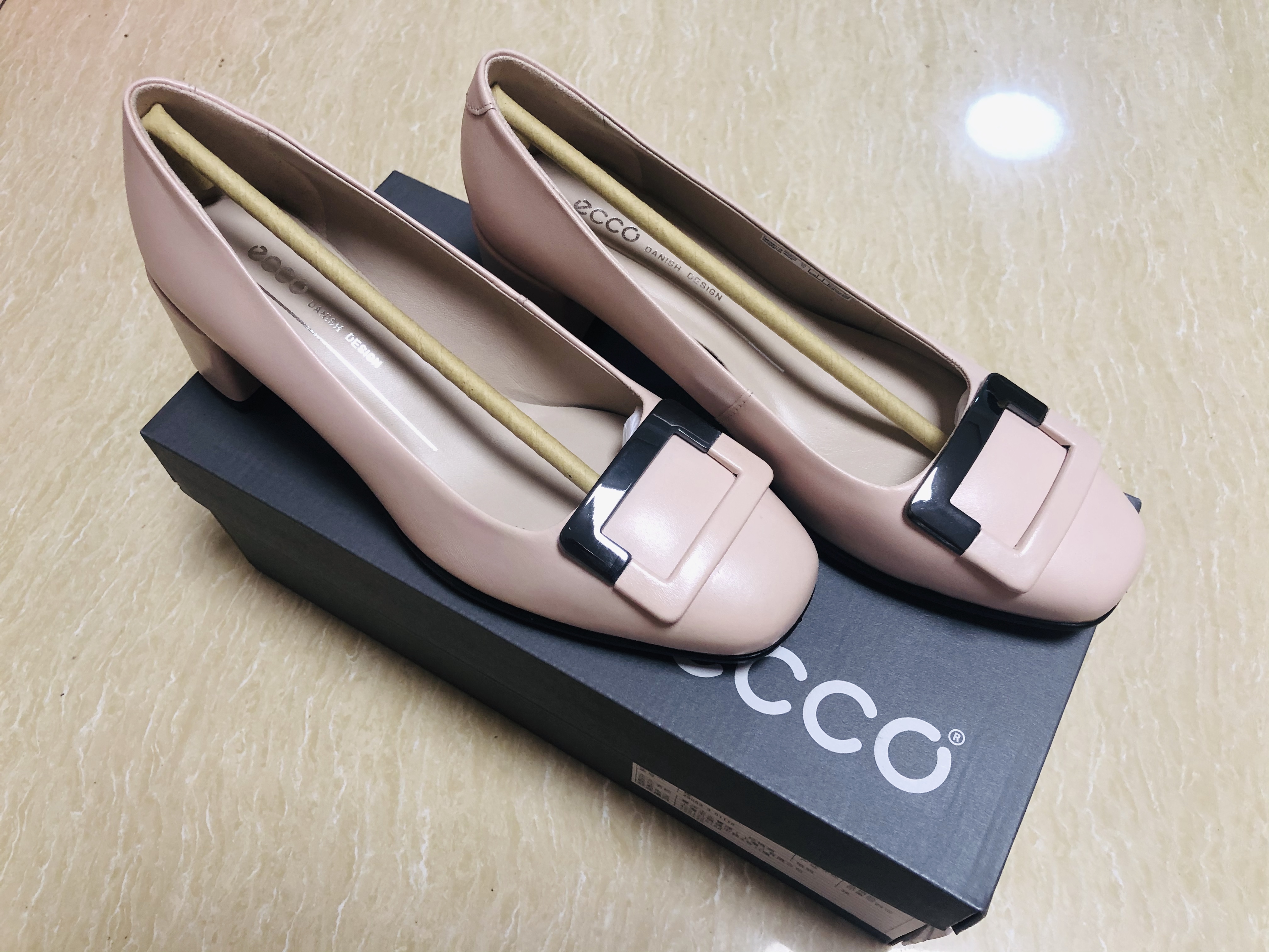 ecco爱步女鞋高跟单鞋,ecco脚感舒服的时尚百搭鞋推荐