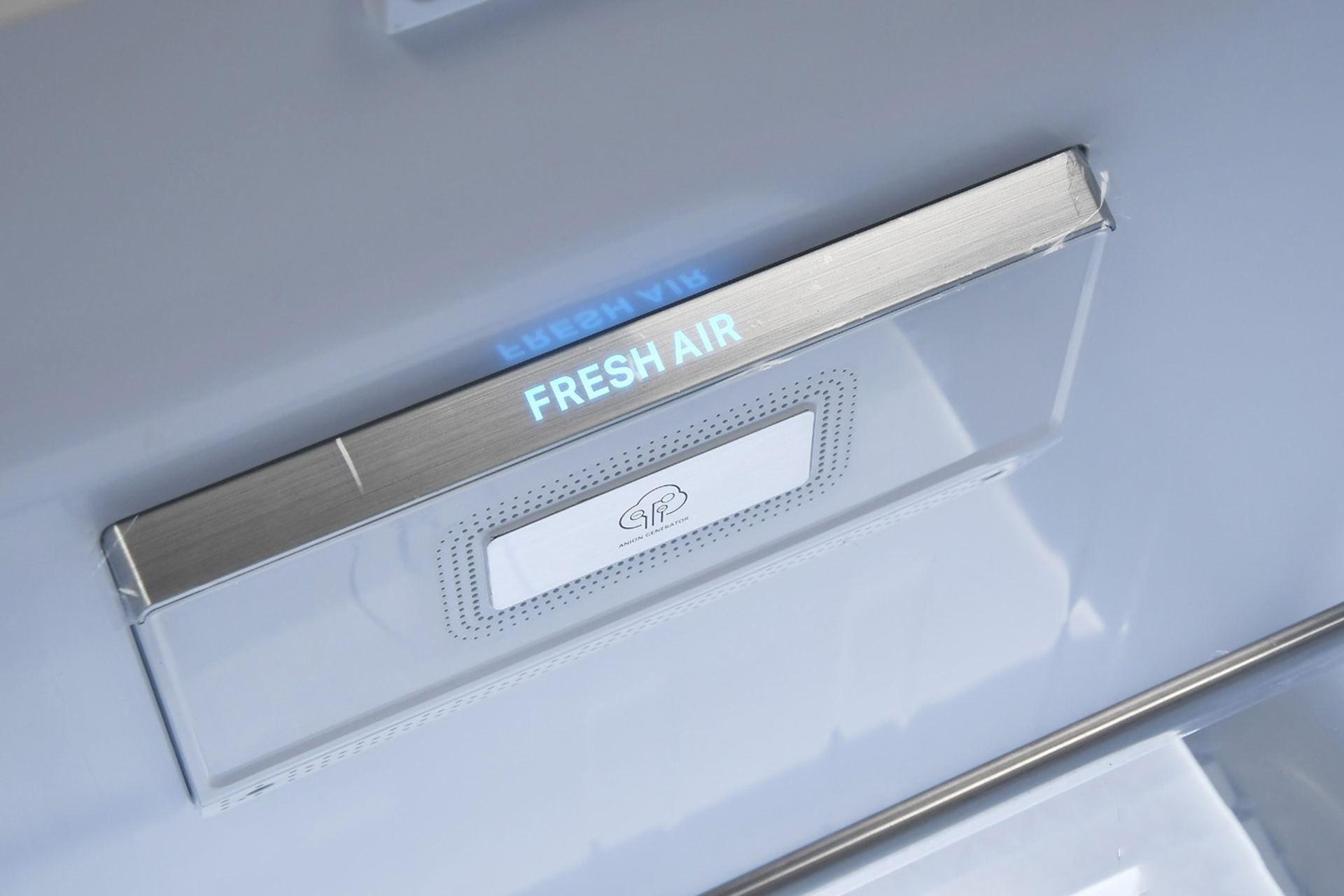 风冷冰箱跟直冷冰箱价格差多少,买风冷冰箱要注意什么