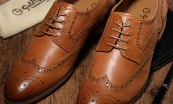 皮鞋穿久了怎么打理好,皮鞋穿久了会不会有褶皱