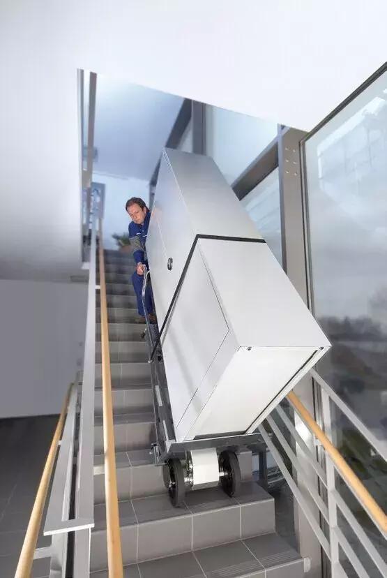 智能爬楼机促销价格,载人爬楼机批发价