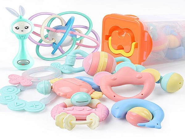 宝宝长牙了就要每天早晚刷牙啦,宝宝长牙不爱吃饭怎么整