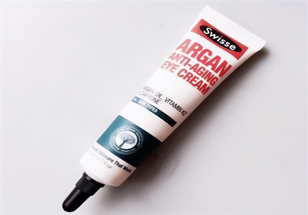 平价眼霜推荐学生去黑眼圈,学生党又便宜又好用的眼霜推荐