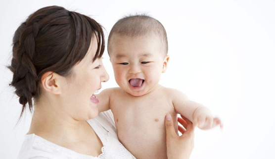 婴儿湿疹和大人湿疹一样吗,婴儿脸上有湿疹怎么办小妙招