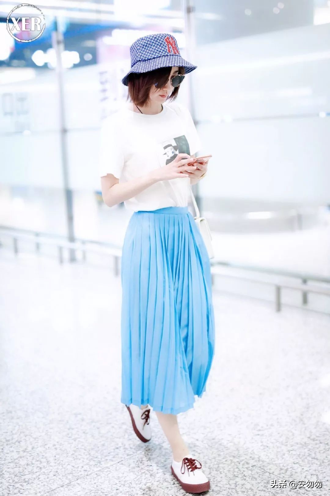 下半年第一周明星们都穿哪些转运装，一起看明星机场秀吧