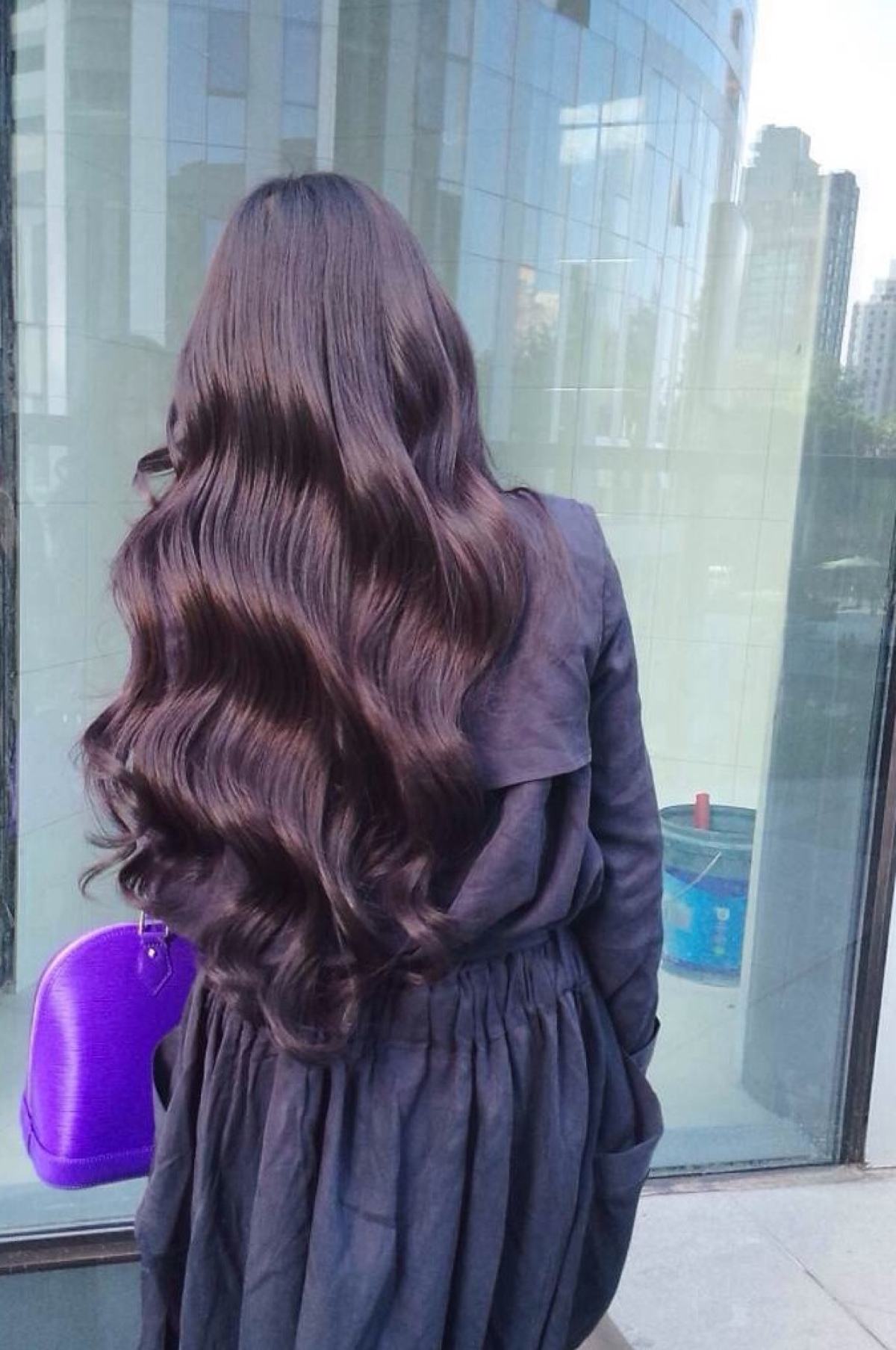 女生头发出现这几个现象，说明你要换造型，换了发型等于换了张脸