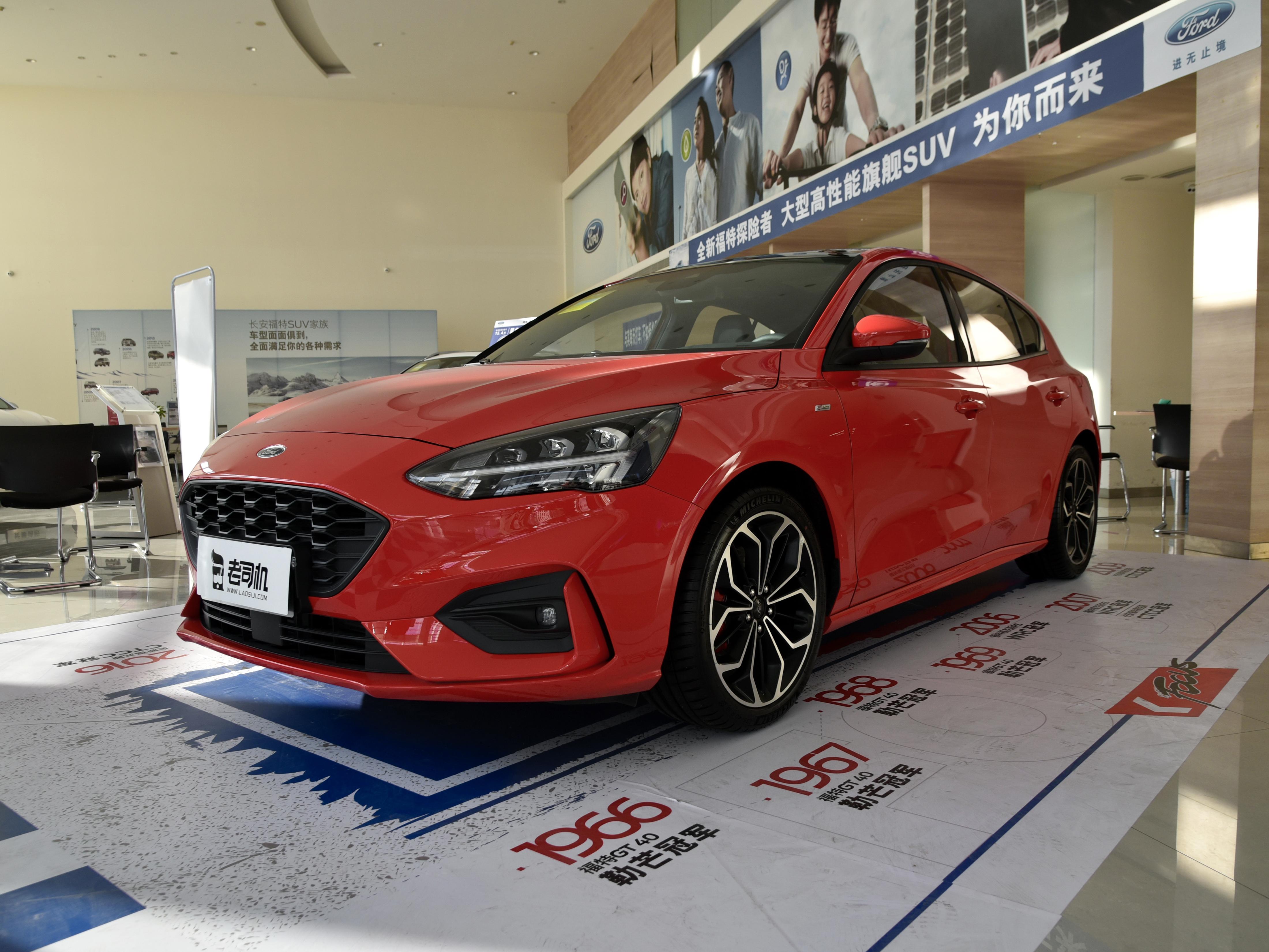 除了动力，品质不输本田思域，实惠的合资轿车，福特福克斯