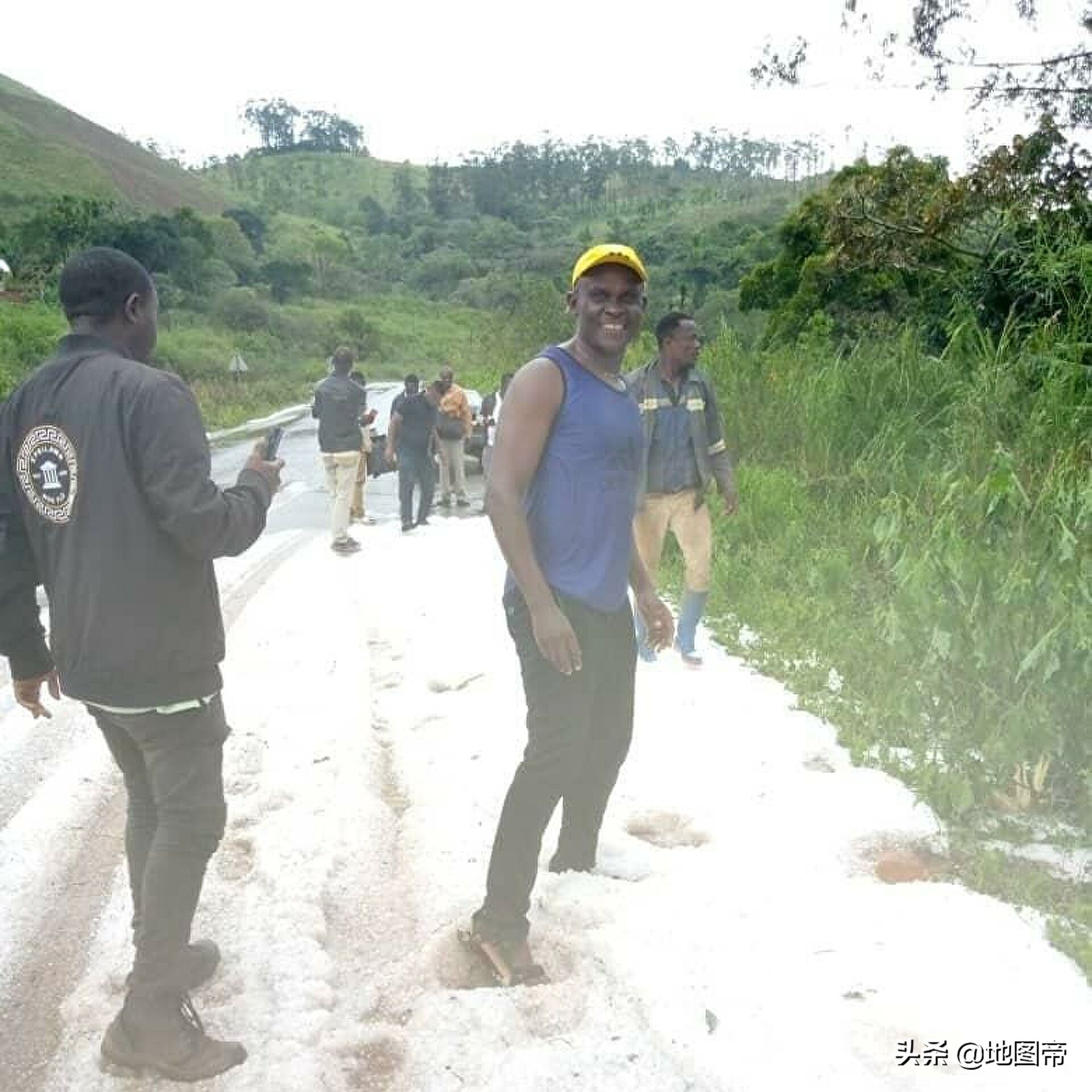 赤道喀麦隆下雪,西非赤道国家喀麦隆下雪