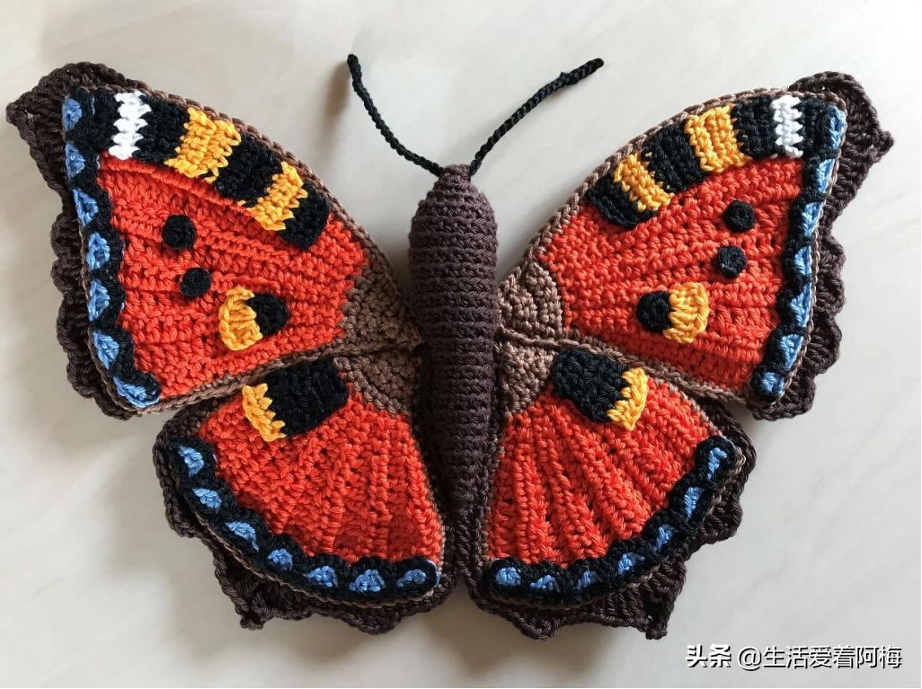 小蝴蝶简单钩织,蝴蝶的钩针编织视频教程