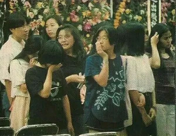 黄家驹十大经典金曲中文,黄家驹十大经典曲