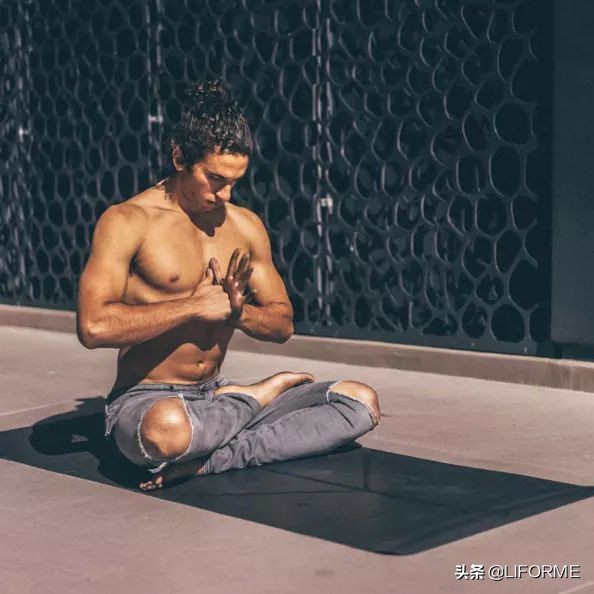 liforme土豪瑜伽垫,liforme瑜伽垫视频