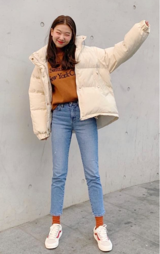 韩国女生爱穿什么裤子,韩国女生为什么喜欢穿裙子