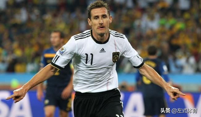 足坛三帅小贝卡卡巴乔,卡卡巴乔贝克汉姆谁更帅