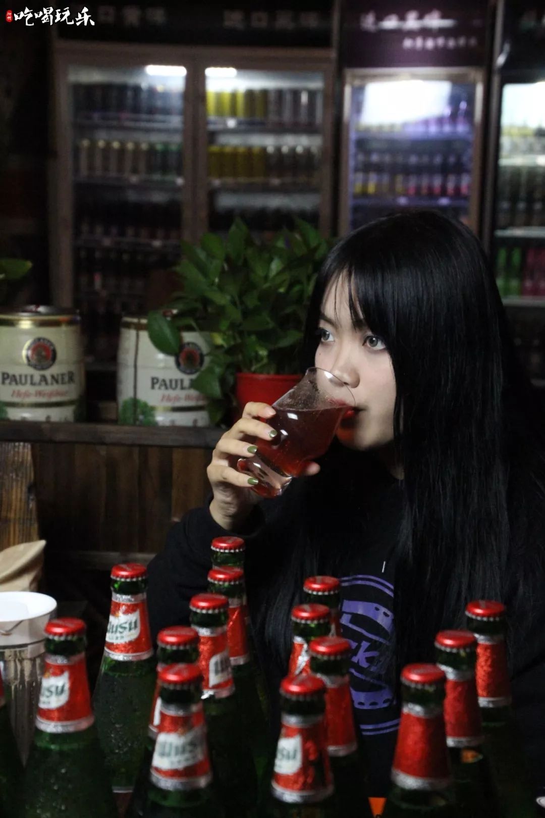 这家深藏在柳州磨滩路的扣子酒吧,扣子酒实在太好喝了