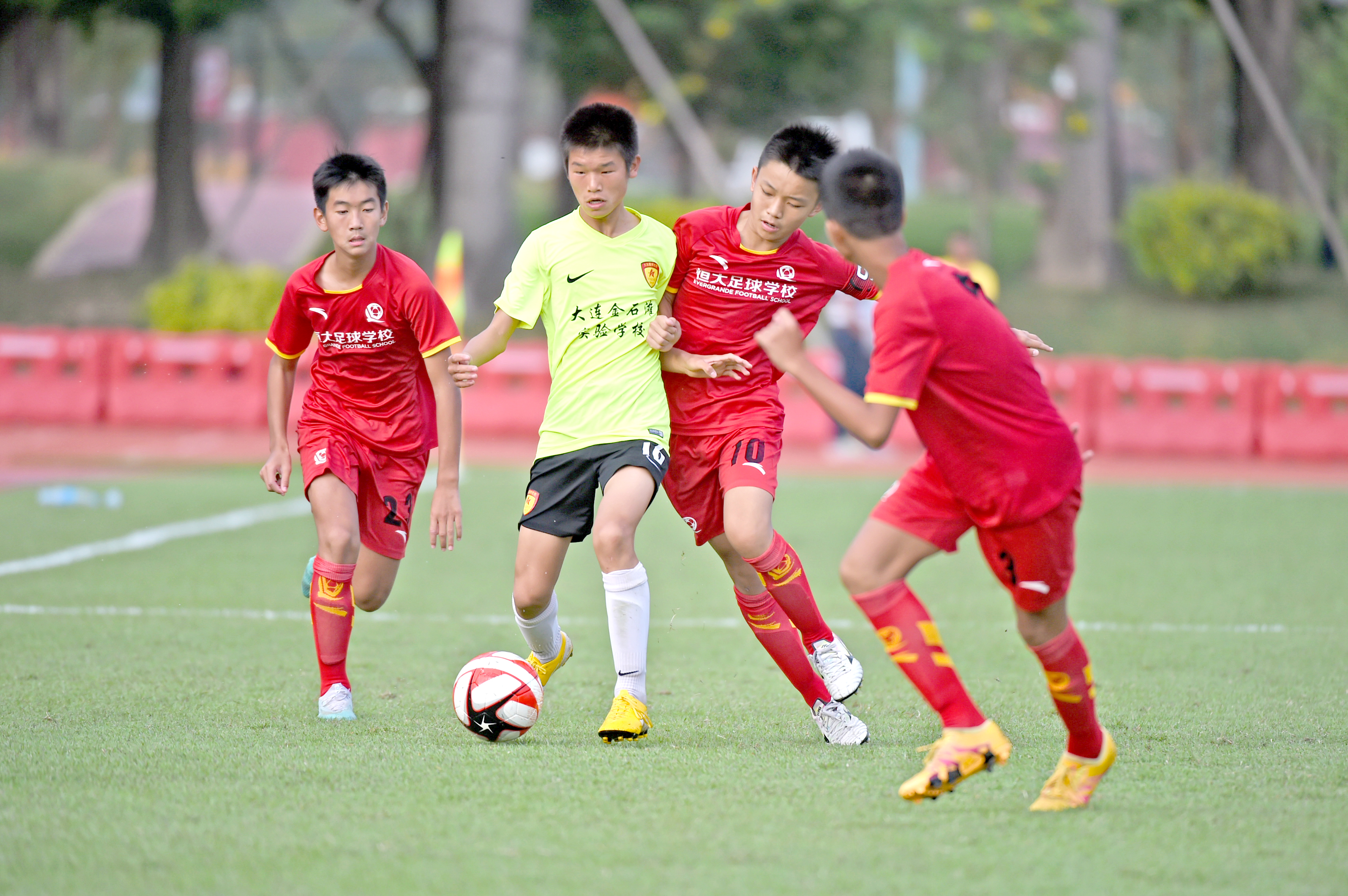 恒大足校u13鲁能,恒大足校u13成唯一全满贯得主