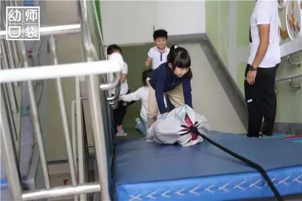 适合6个人玩的热身运动游戏,适合冬季户外玩儿的锻炼游戏