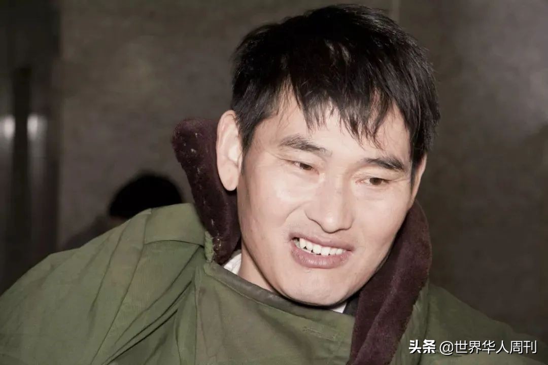 朱之文家门被踹开全部过程,朱之文家门被踹开图片