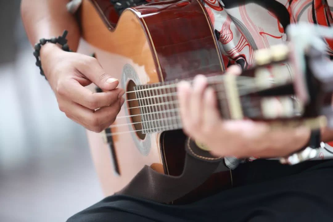 吉他教学入门零基础弹法自学图片,吉他零基础入门自学二根弦