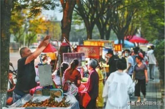 成都重启“青年路模式”吗?万元户时代已经不再了