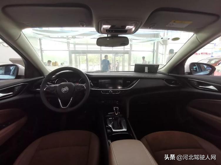 别克新君威试驾15t,老君威车主开新款