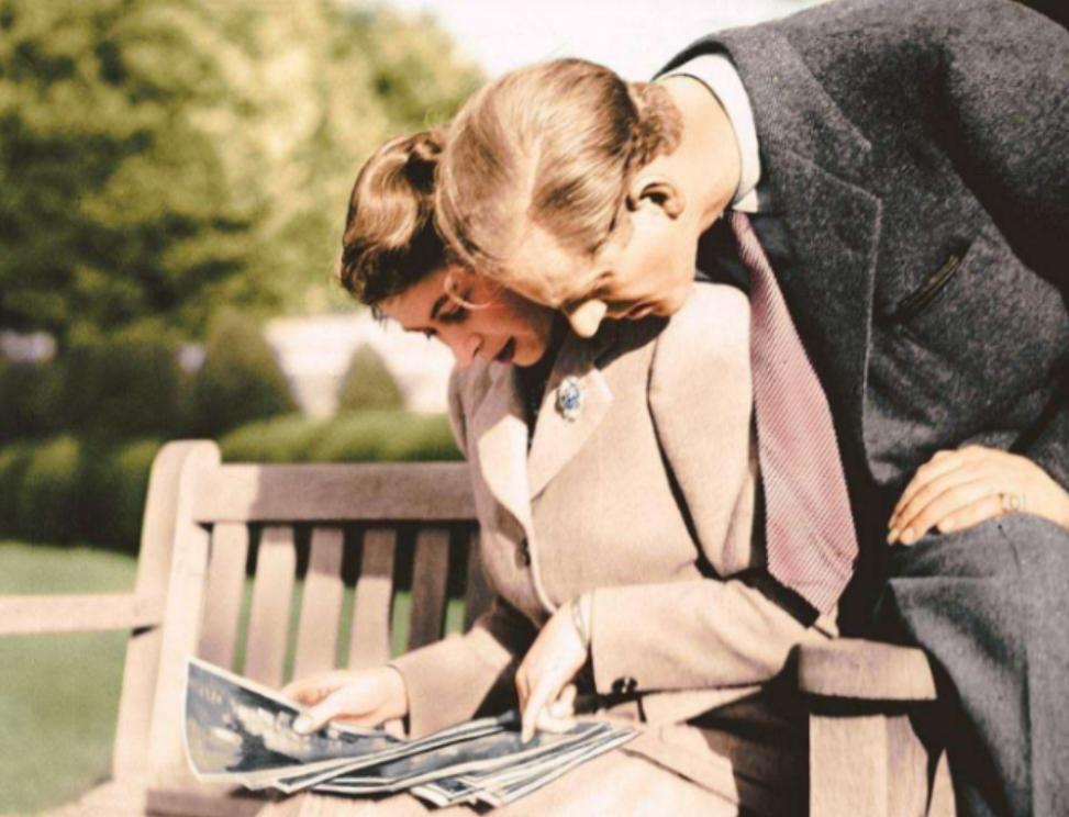 英国皇室查尔斯和戴安娜,英国女王和查尔斯日常