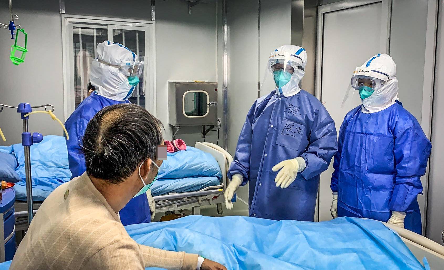 这就是南京力量②|白衣作战袍，用爱守护“宁”