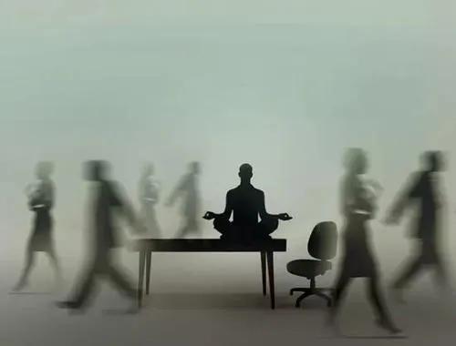 水均益推荐的说话艺术：只需一招，告别尬聊和冷场