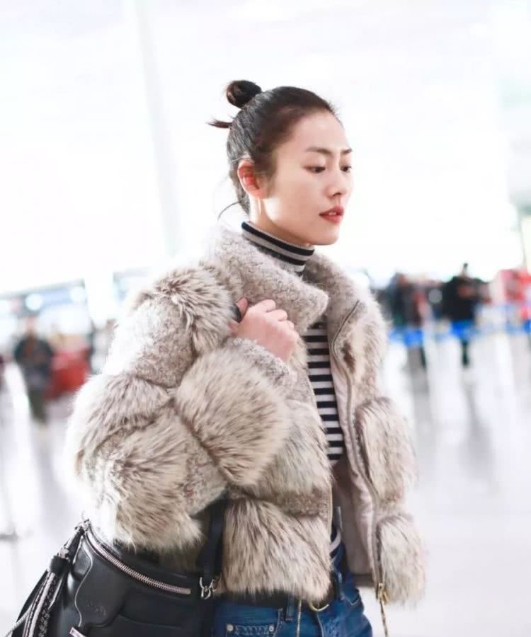 刘雯大包包推荐,刘雯同款豹纹包包