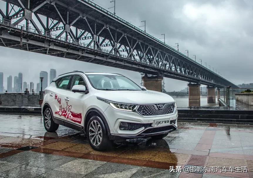 及时刹车的正确方法,及时刹车避免失控