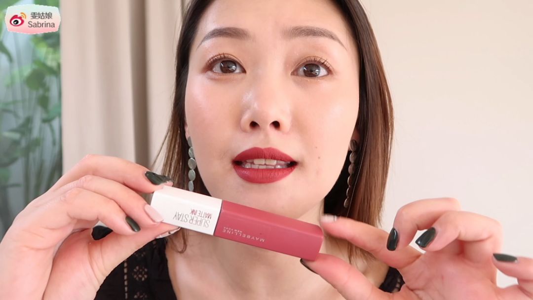 这几支春夏绝美口红,值得收藏的香水或者口红